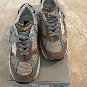 Golden Goose size 37 Dad Star